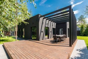 Pergola nantes : comment bien choisir son modèle pour profiter de son extérieur toute l’année