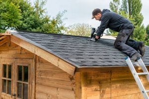 Prix shingles toiture : tarifs, coût de pose et conseils pour votre abri de jardin
